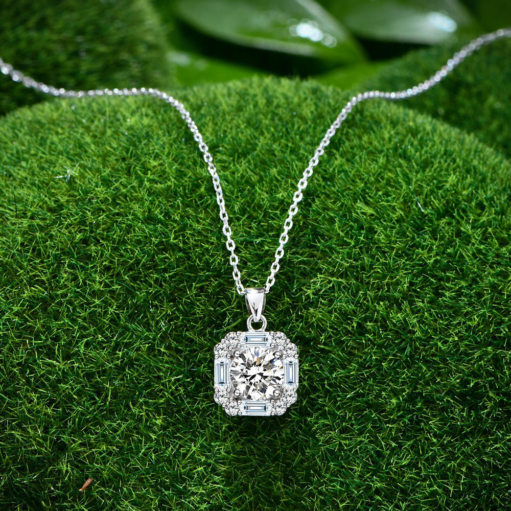 Round Brilliant Cut Diamond Necklace
